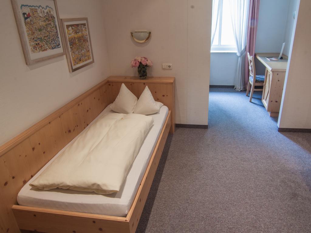 Hotel Hartmann Furstenfeldbruck Ruang foto
